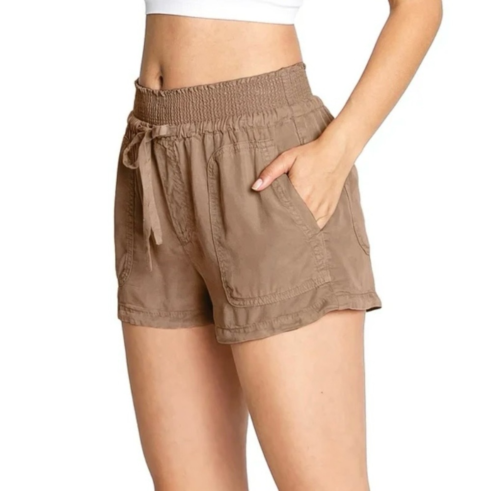 Love Tree Juniors Large Tan Drawstring Smocked High-Waist Linen Shorts